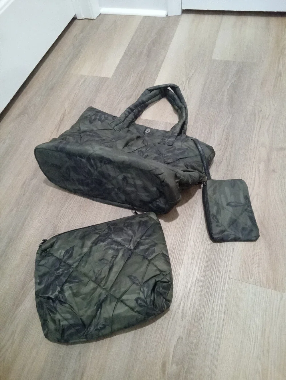Brylane Concept Reyenne Puffer Quilted Camouflage Floral Tote Bag with Pouch Set